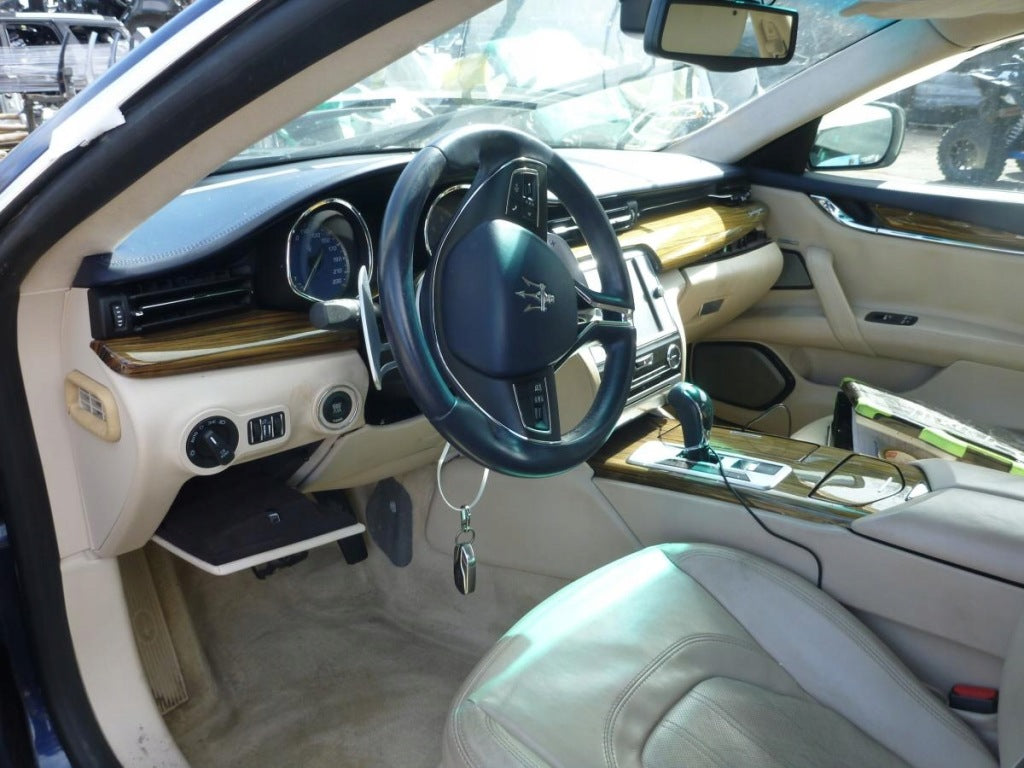 Deska Kokpit Niebieski Maserati Quattroporte VI 2014-