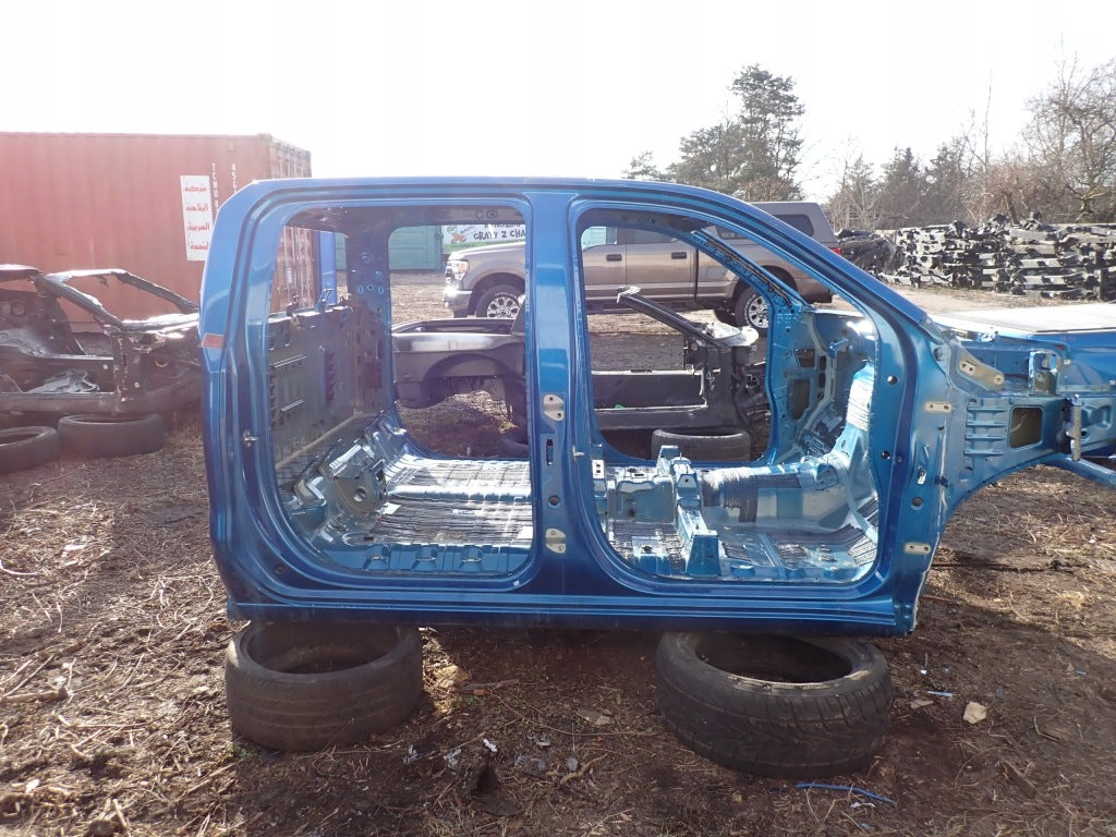 Słupek Środkowy Próg Prawy Chevrolet Silverado GMC Sierra 19-