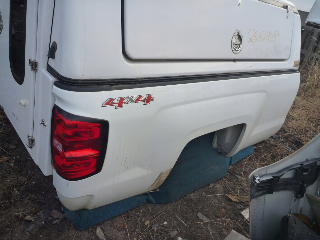 Błotnik Ćwiartka Bok Paka Chevrolet Silverado 13-