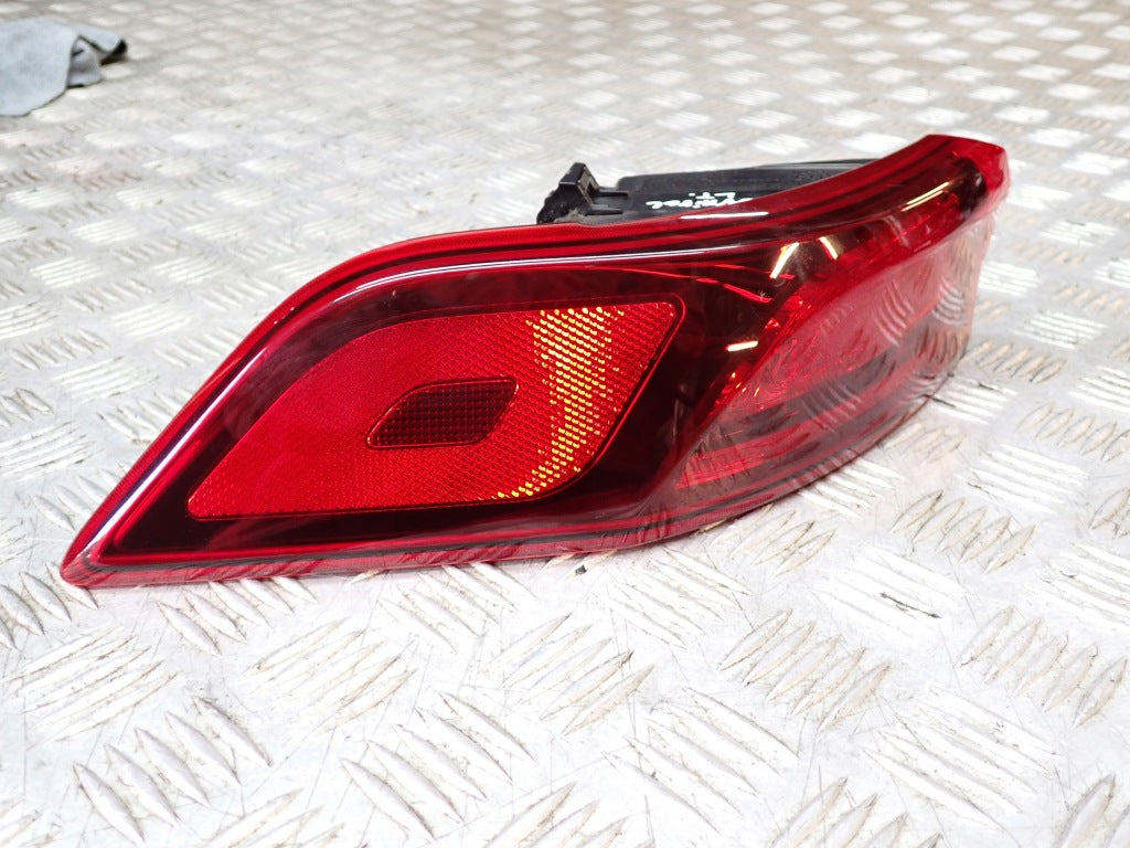 Lampa Tylna Tył Lewa Kia Carnival LX 3.5 KA4 2020-