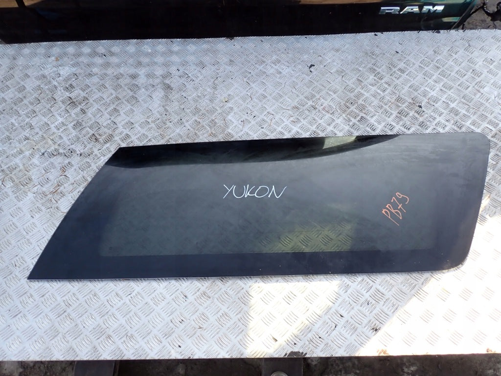 Szyba Karoseryjna Suburban Escalade ESV Yukon 07-