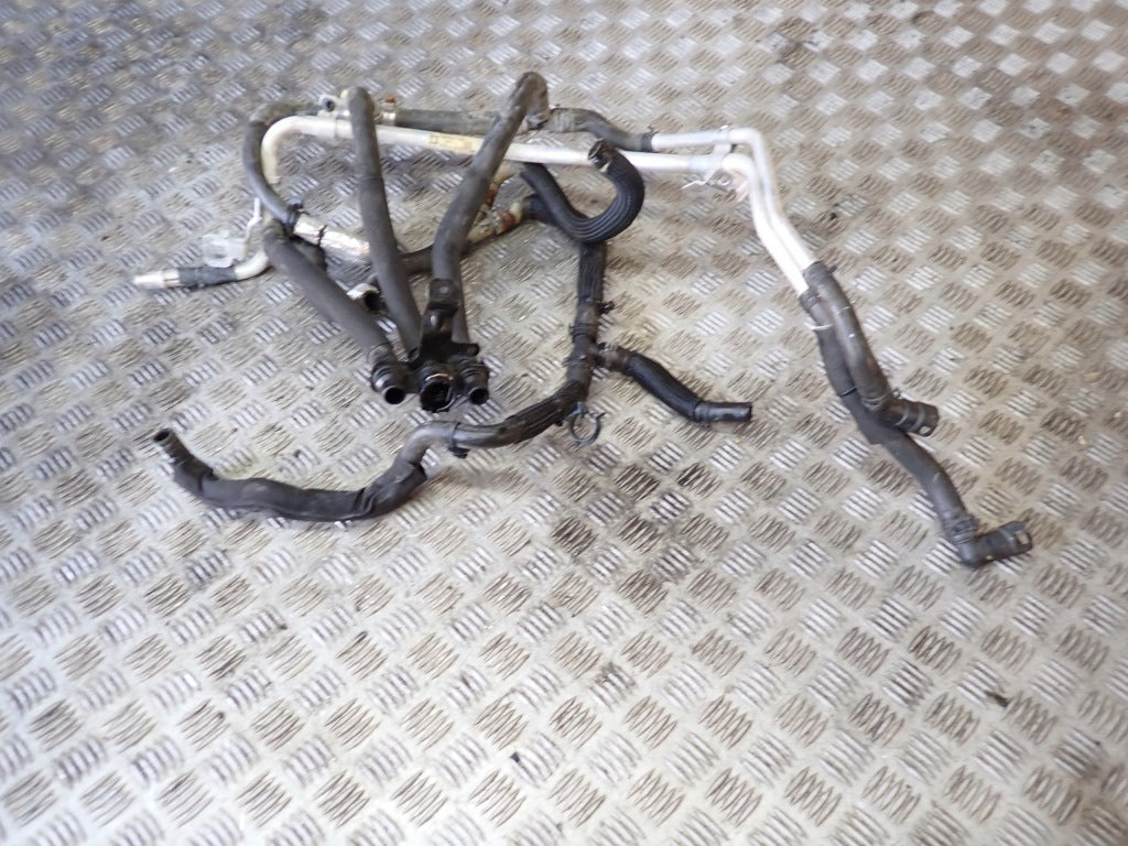 Węże Przewody Rurki Chłodnicy Skrzyni Biegów Chevrolet Corvette C8 2020-