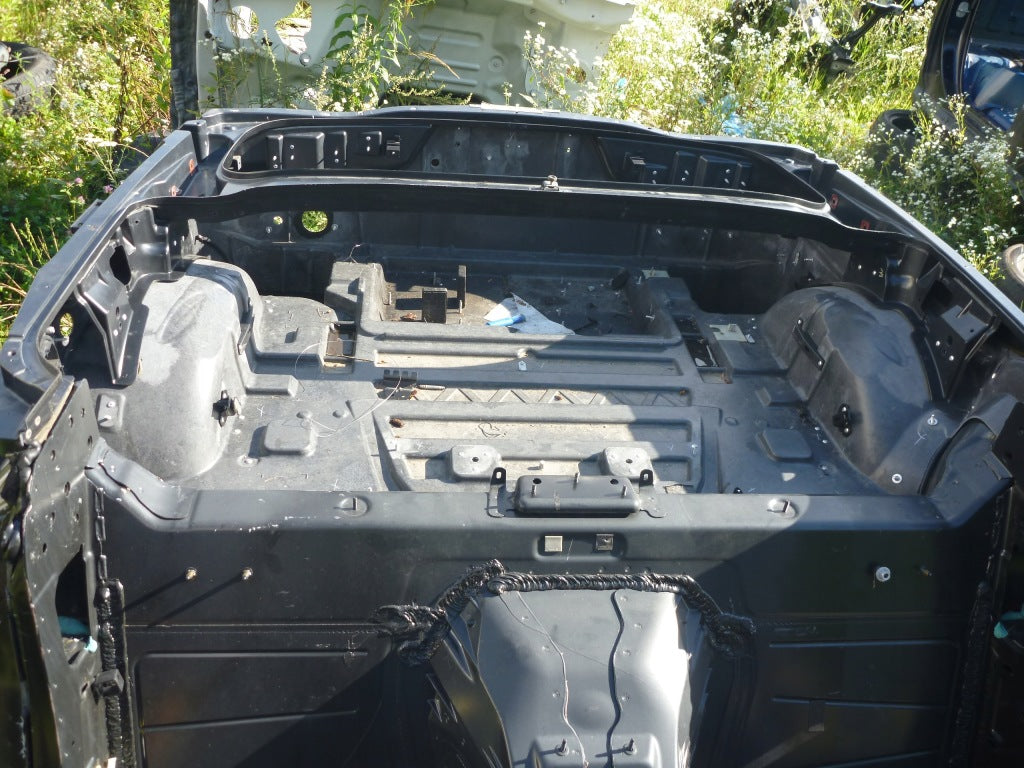 Wanna Tylna Kuweta Kpl. Tył Chevrolet Corvette C7 Cabrio Convertible 2014-