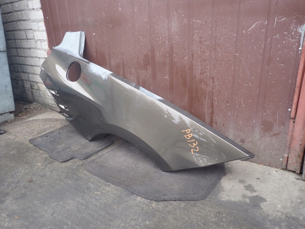Błotnik Lewy Tylny Tył Chevrolet Corvette C8 2020-