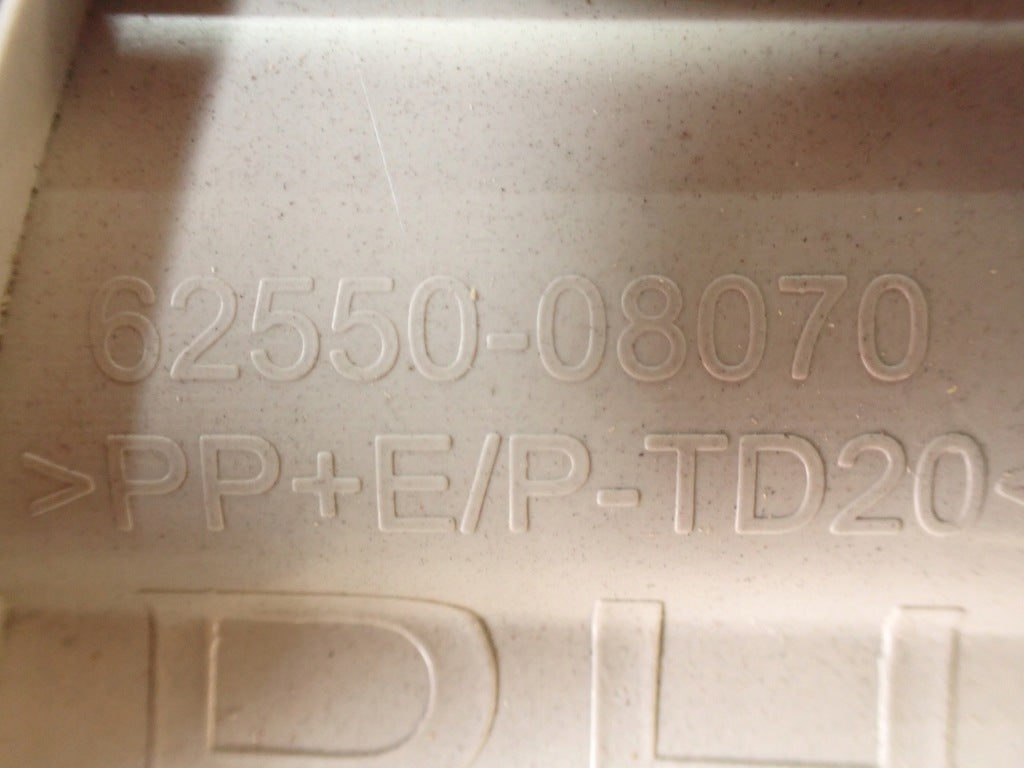 Osłona Słupka Prawa Tylna Prawy Tył Toyota Sienna XL40 2021