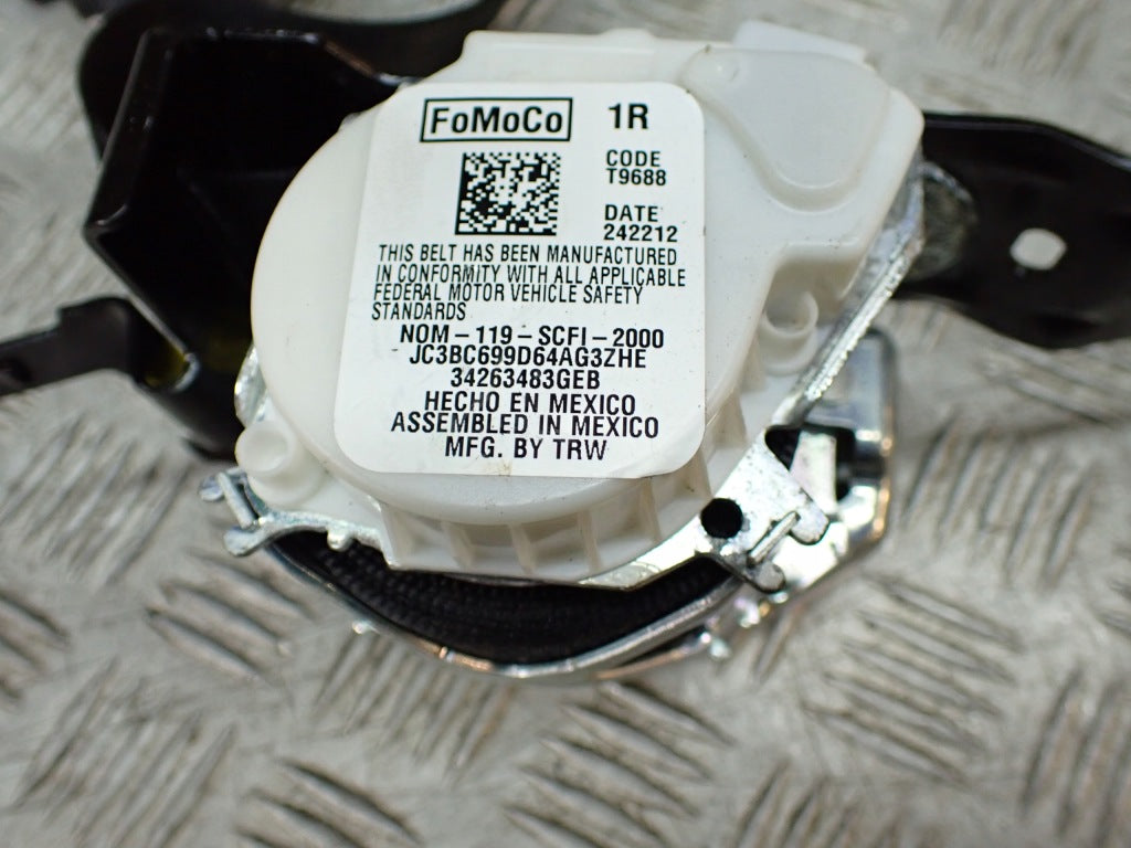 Pas bezpieczeństwa prawy przedni do Ford F350 F250 Super Duty 2021, autolandparts, widoczny w pełni, czarny, solidny.