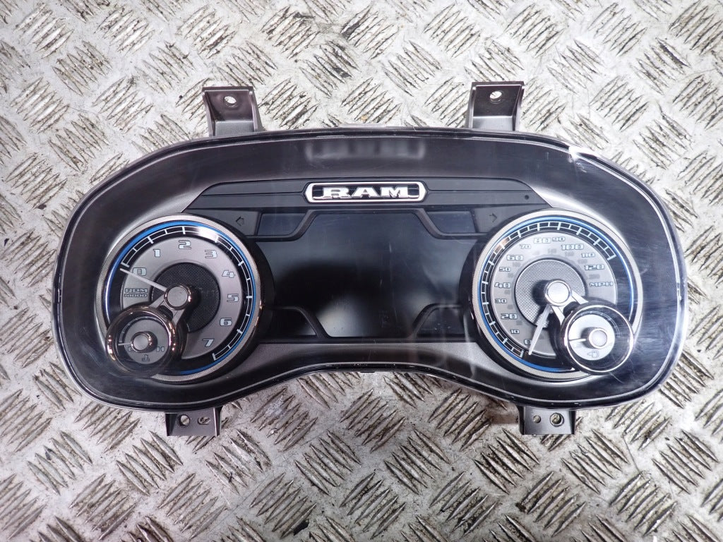 Odometer Gauges Dodge RAM V Limited 2019-