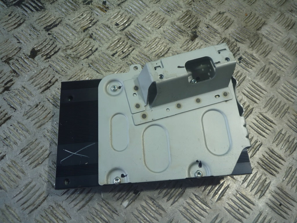Dodge Ram Limited Radio Amplifier 13-