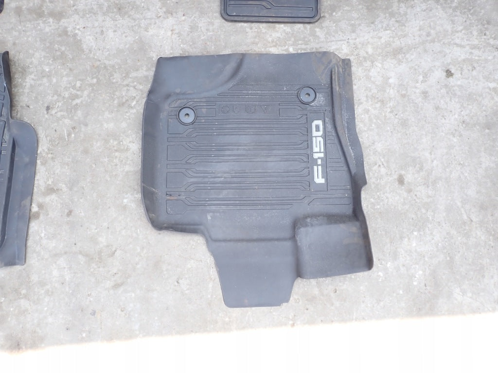 Dywaniki Gumowe Kpl. Ford F150 Hybrid Crew Cab 2022-