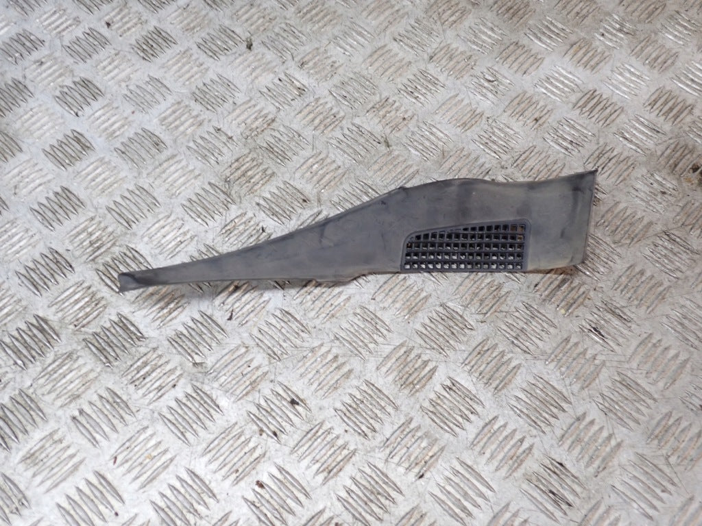 Left Side Air Intake Corner Chevrolet Tahoe Yukon 21-