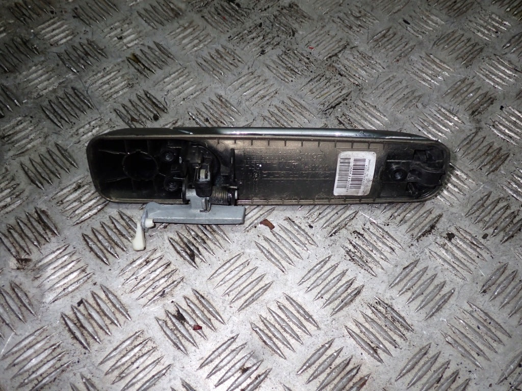 Right Front Handle RAM 09-