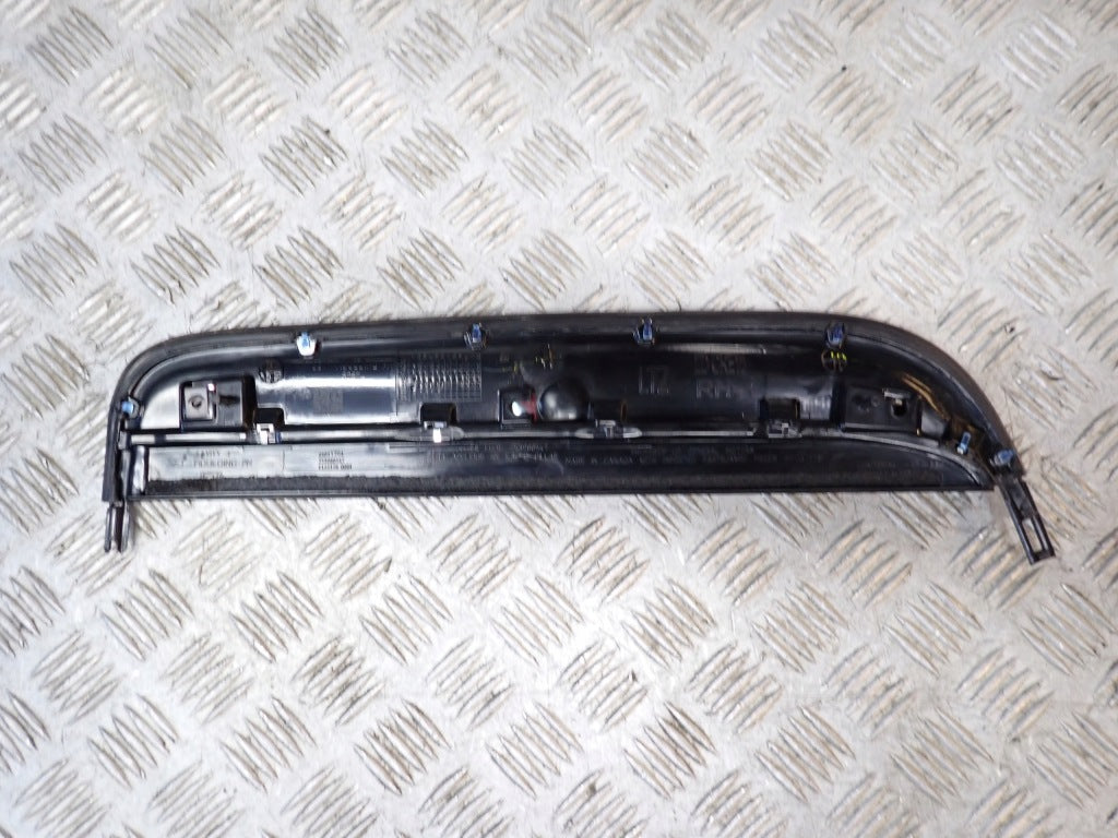 Listwa Chrom Drzwi Prawa Tylna Chevrolet Silverado GMC Sierra 19