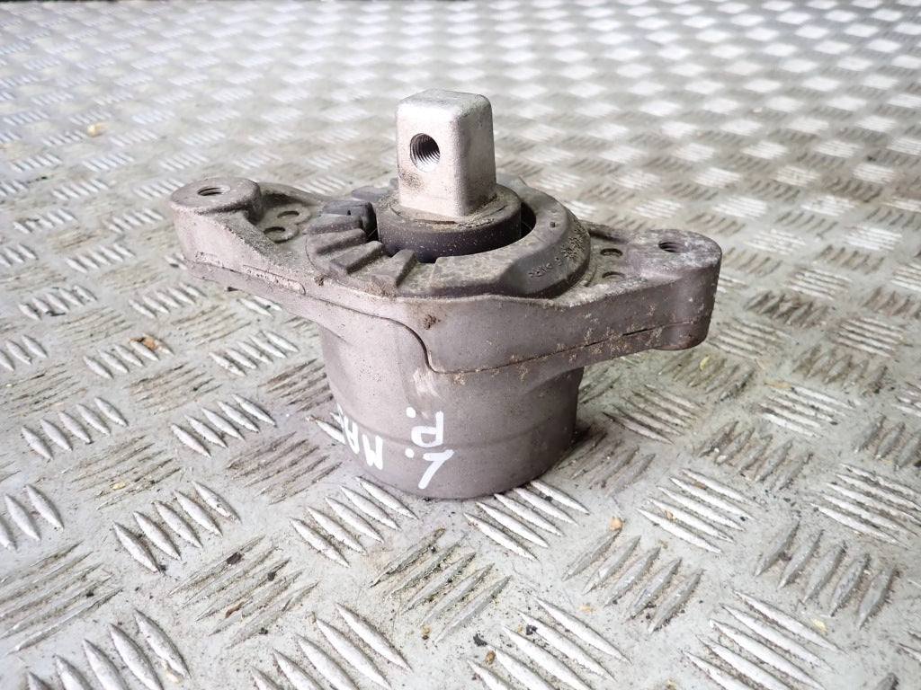 Maserati Quattroporte 2015 Engine Mount
