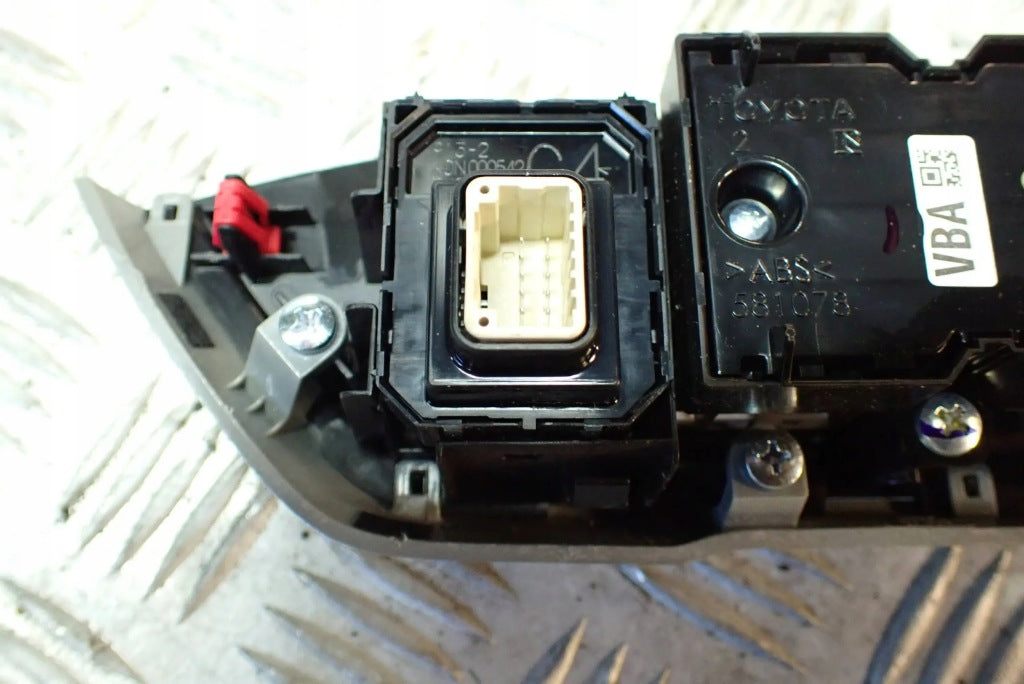 Panel Przełącznik Szyb Lusterek Toyota Sienna Camry Tundra Highlander 2022