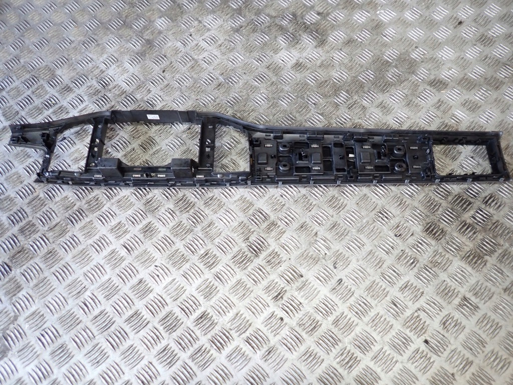 VW Atlas Cross Sport 2022 Dashboard Decor