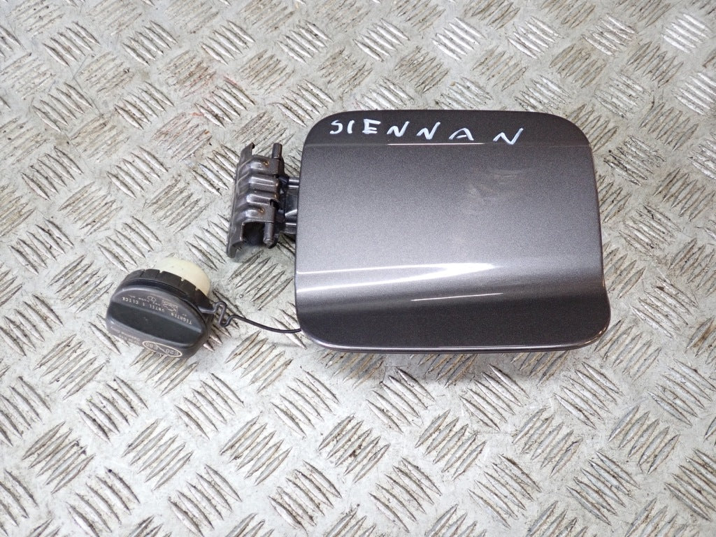 Fuel Filler Flap Cap Toyota Sienna XL40 2021-