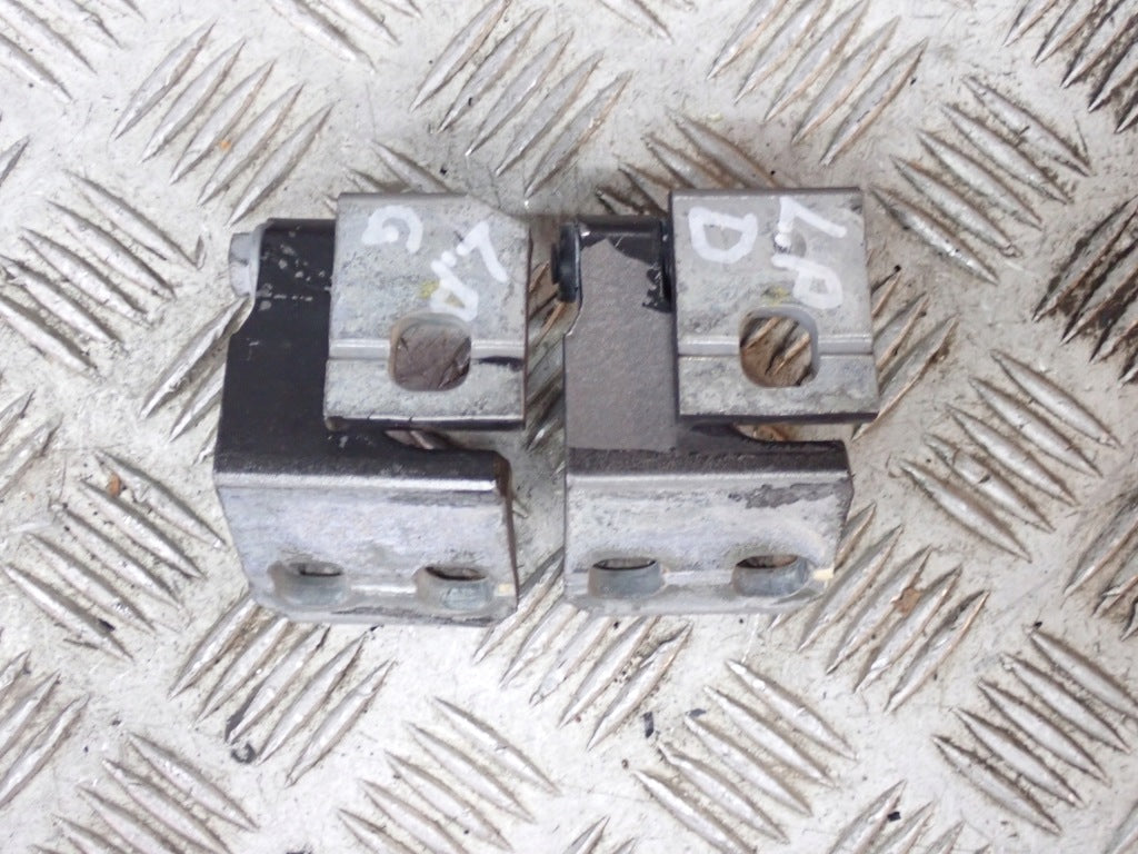 Door Hinges Pair Maserati Quattroporte 2015