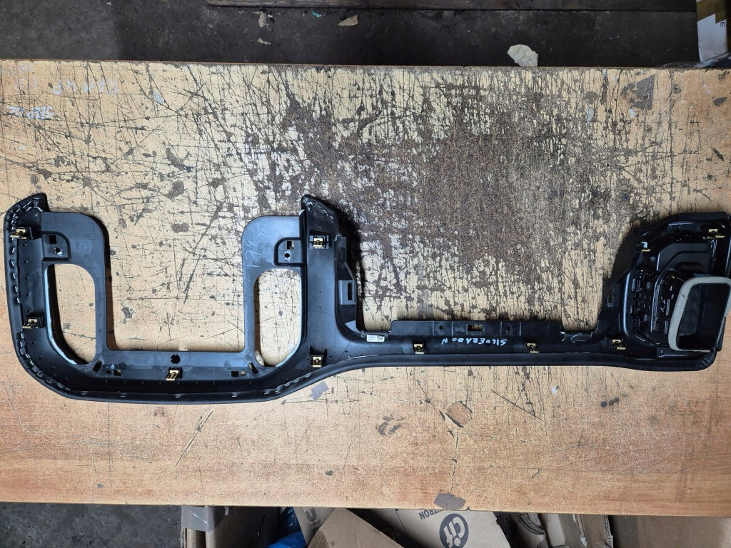 Dashboard Cockpit Frame Dashboard Leather Grille Chevrolet Silverado GMC Sierra 2019-