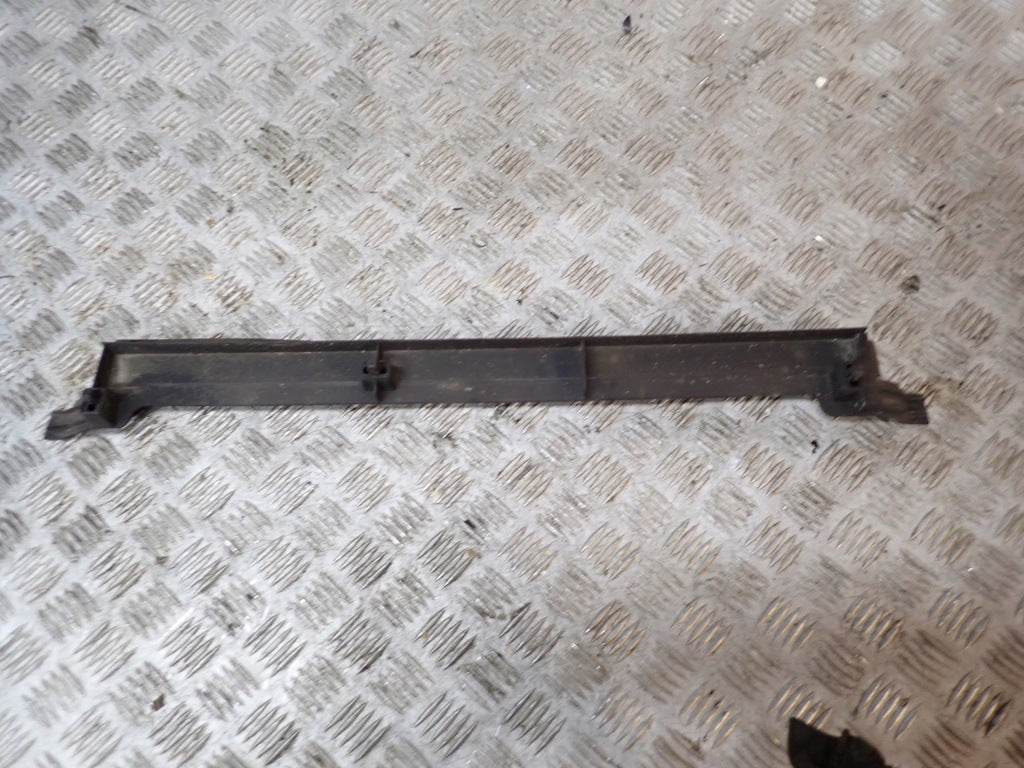 Kierownica Osłona Powietrza Górna Toyota Sienna XL40 2021