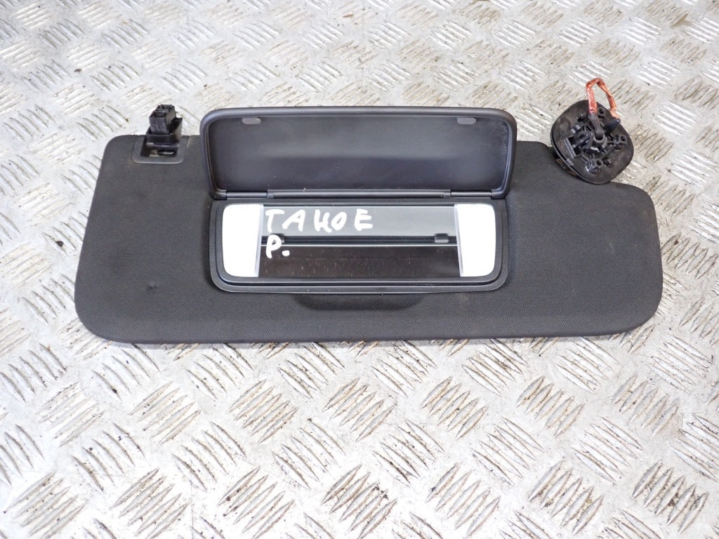 Sun Visor Right Chevrolet Tahoe Suburban Yukon 21-