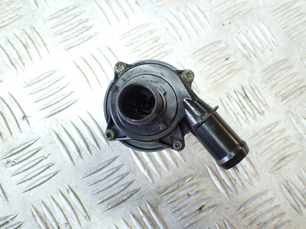 Pompa Wody Dodatkowa GMC Sierra Silverado 3.0D 19-