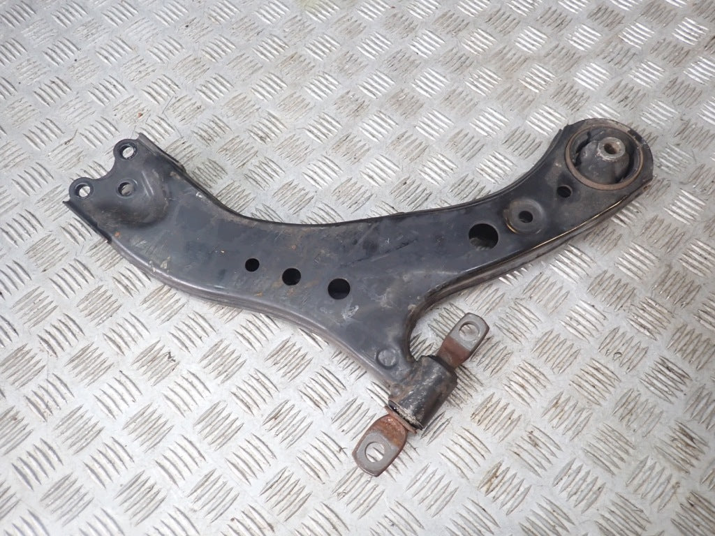 Left Front Control Arm Toyota Sienna XLE 2021