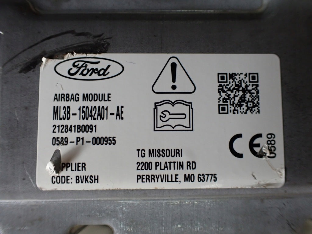 Poduszka kolanowa kierowcy z airbagiem do Ford F150 2021- marki Autolandparts, widoczna na zdjęciu.