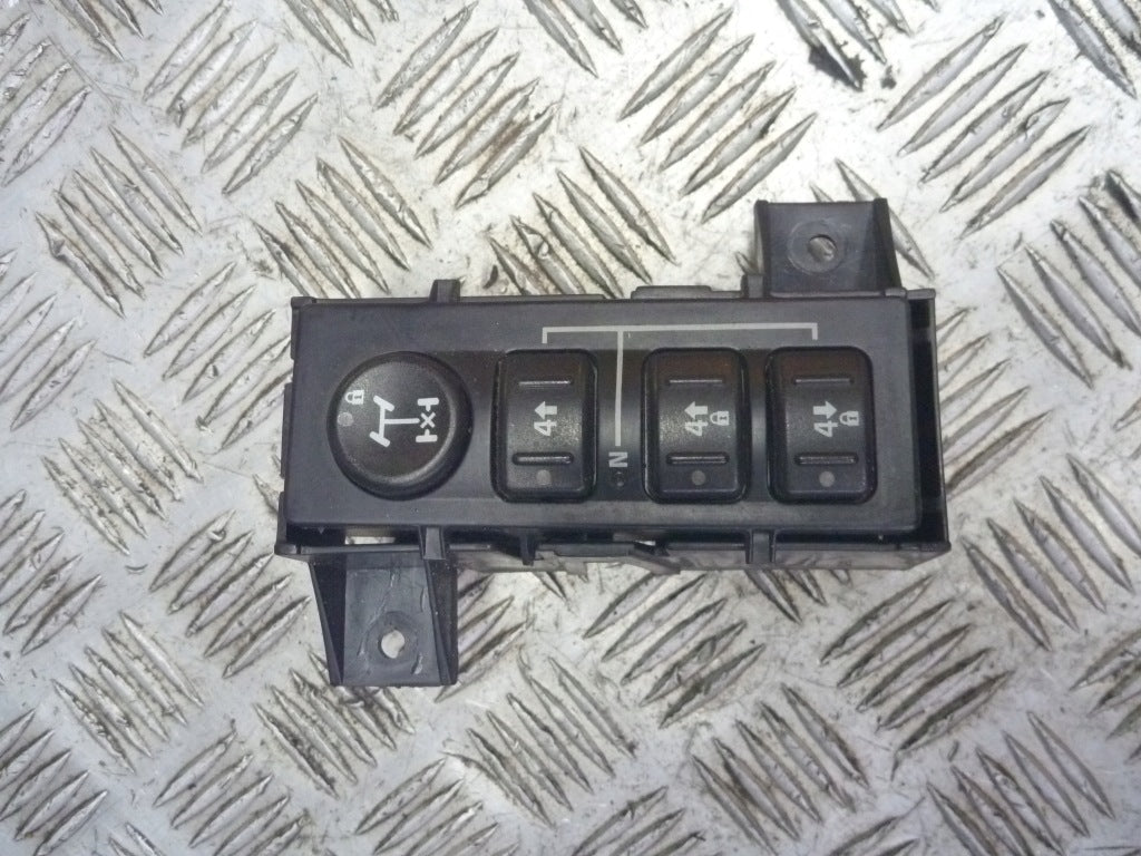 Panel Przełącznik Napędów Hummer H2 2005