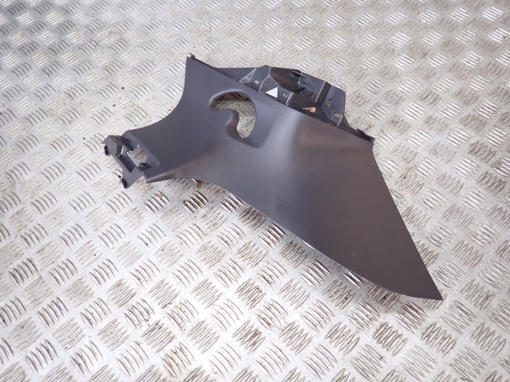 Osłona Słupka C Dolna Prawa Toyota Sienna XL40 2021