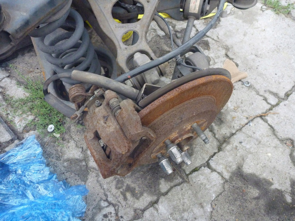 Zwrotnica Tylna Tył Piasta Ford Explorer 4x4 2011
