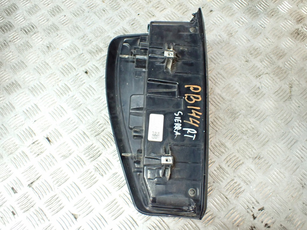 Right Rear Tail Light LED GMC Sierra 1500 3.0D AT4 2019-