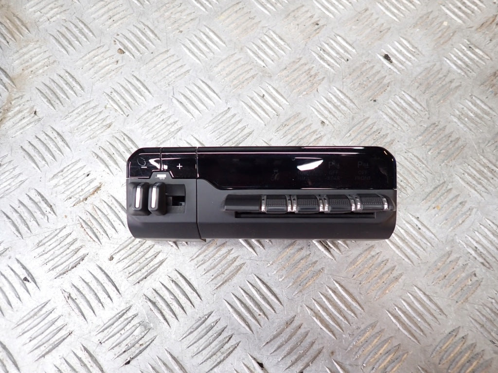 Panel Przełącznik Hamowania Przyczepy Trakcji PDC Dodge Ram V 1500 19-