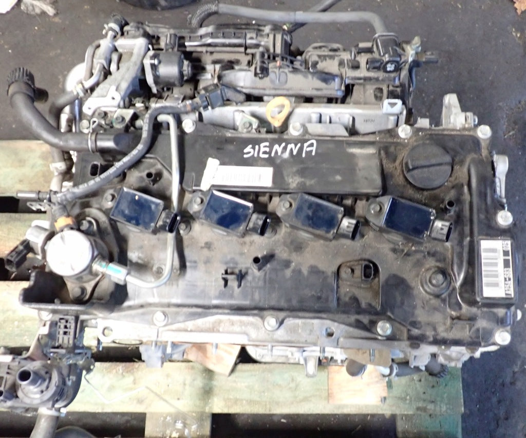 Silnik Kpl. 2.5 Hybrid A25A-S83 A25A-FXS Toyota Sienna XL40 2021-