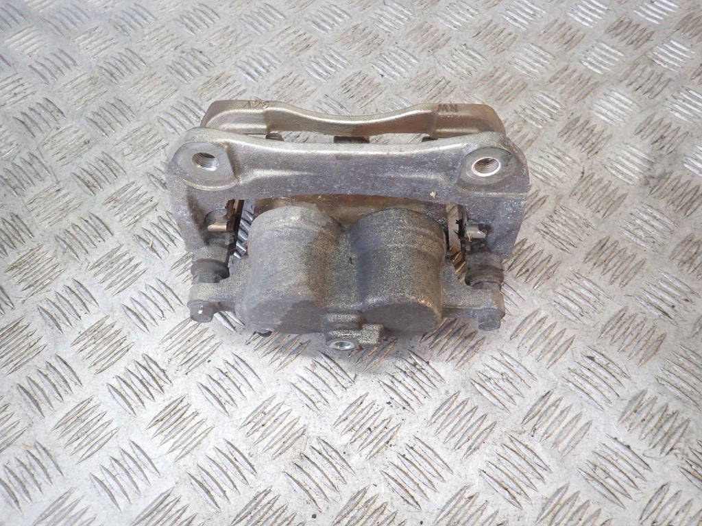 Right Front Brake Caliper Toyota Sienna 2021