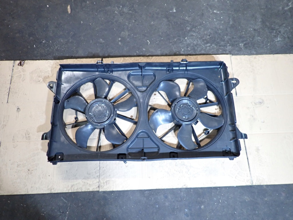 Fan Chevrolet Silverado Suburban Tahoe Sierra Yukon Escalade