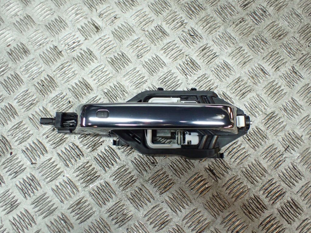 Right Front Door Handle Keyless Ford F150 Lariat 2021-