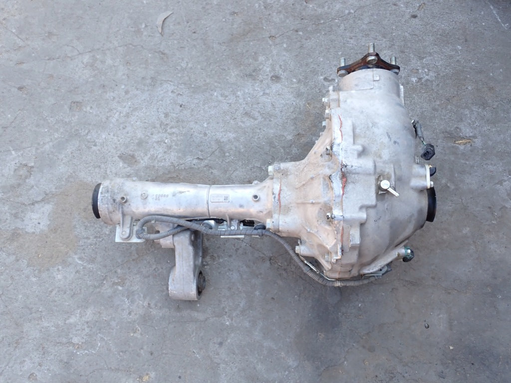 Most Przedni Przód Dyfer 3.31 Kpl. Toyota Tundra Crew Max 3.4 2022-