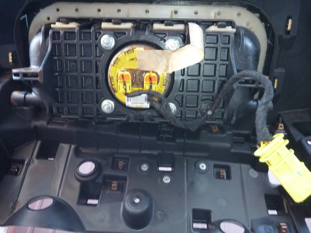 Passenger Airbag Chevrolet Tahoe Suburban GMC Yukon Cadillac Escalade 15-