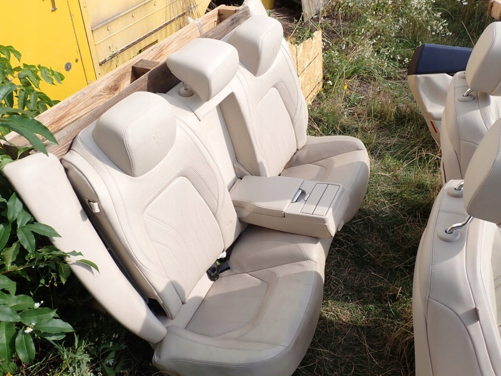 Tapicerka Kpl Fotele Boczki Maserati Quattroporte GTS 13-