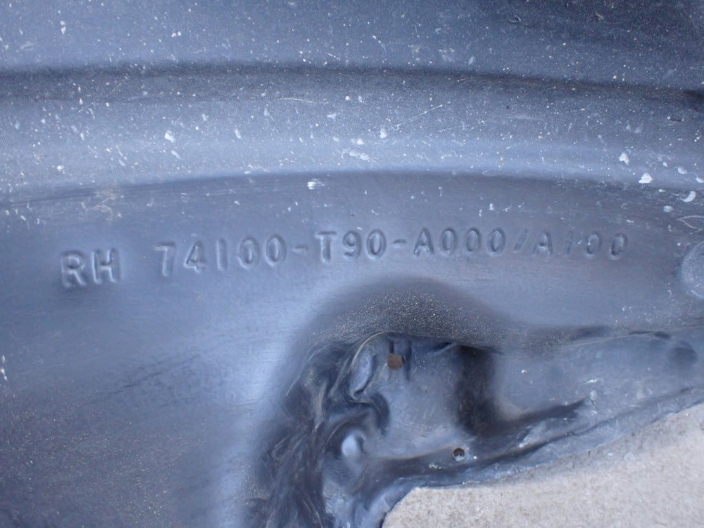 Nadkole Prawe Przednie Prawy Przód Kpl. Honda Pilot 4 YG2 4x4 2023