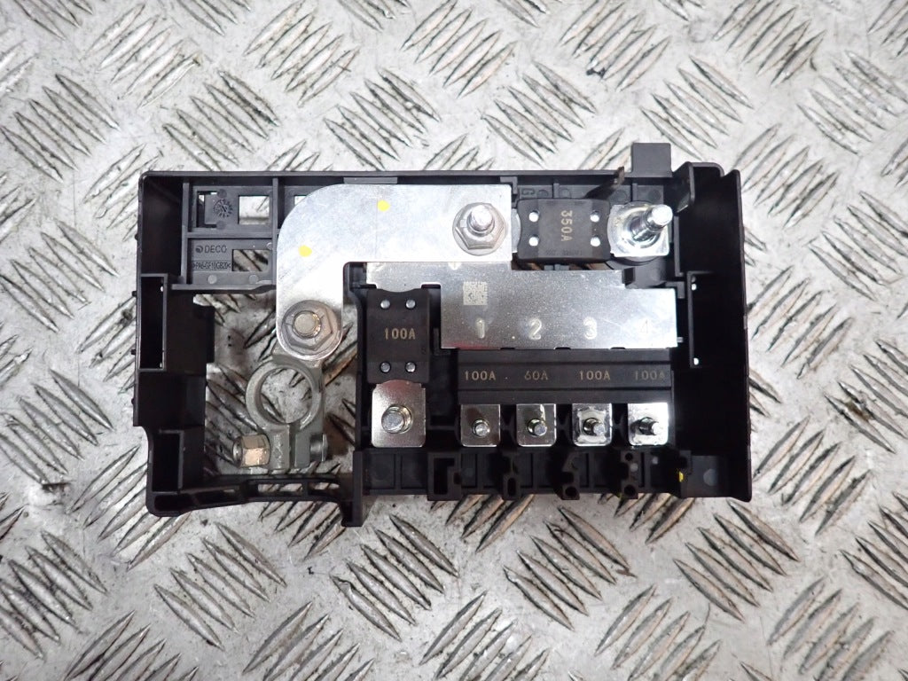 Positive Terminal Fuses Chevrolet Corvette C7 2014-