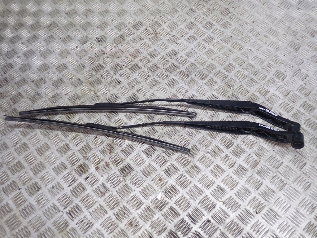 Wiper Blades Set Chevrolet Silverado GMC Sierra 19-