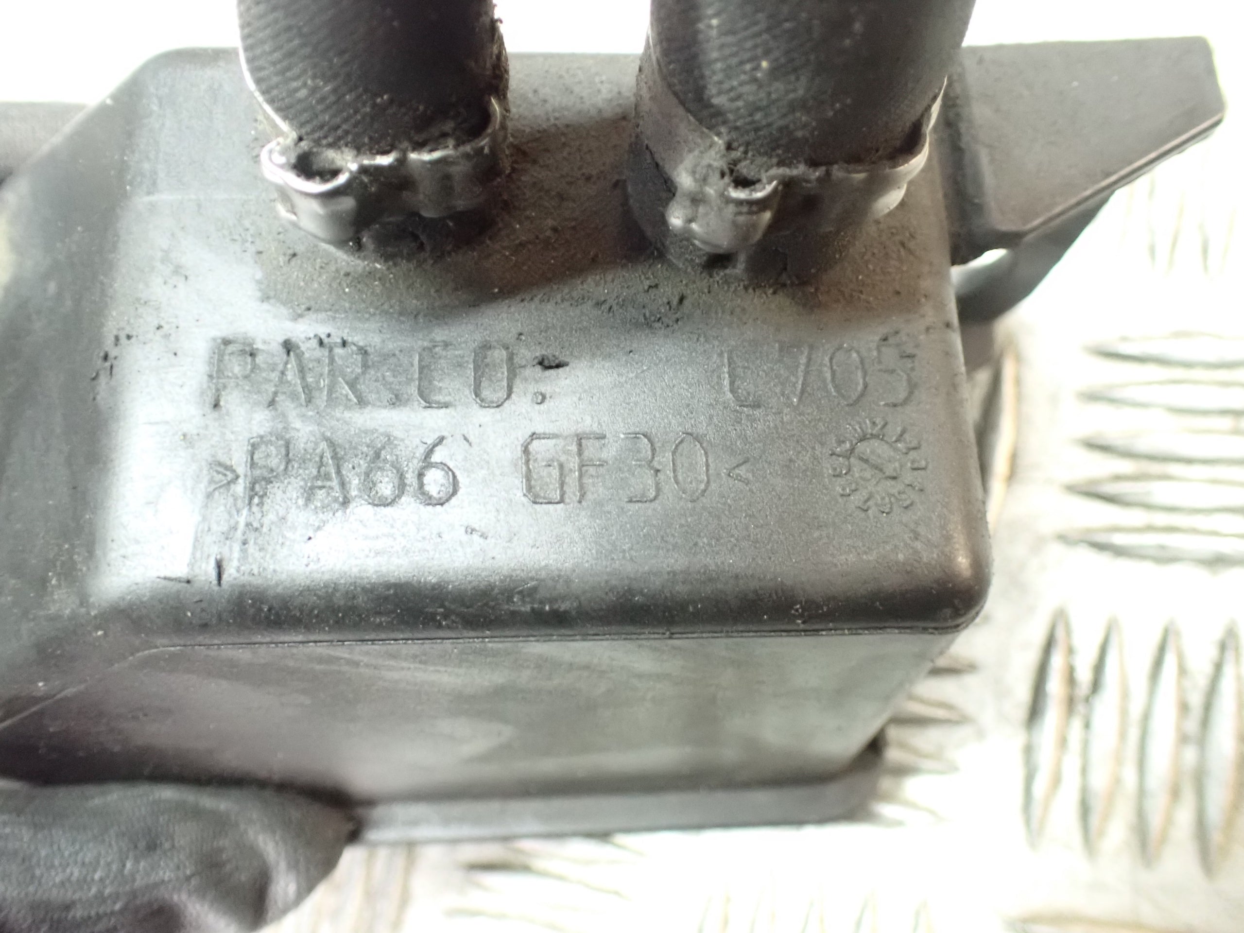 Zbiornik Zbiorniczek Płynu Wspomagania Maserati Quattroporte Ghibli 2015