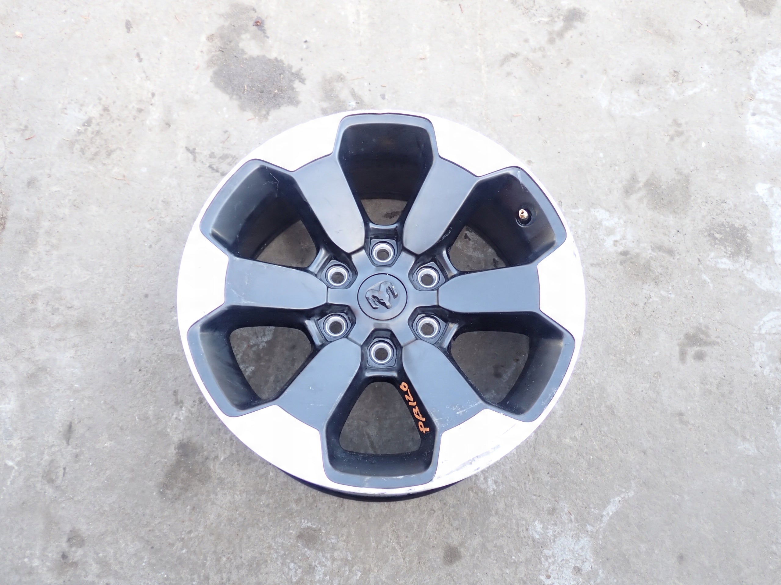 6e45a571d208544d861e886497dd72d8