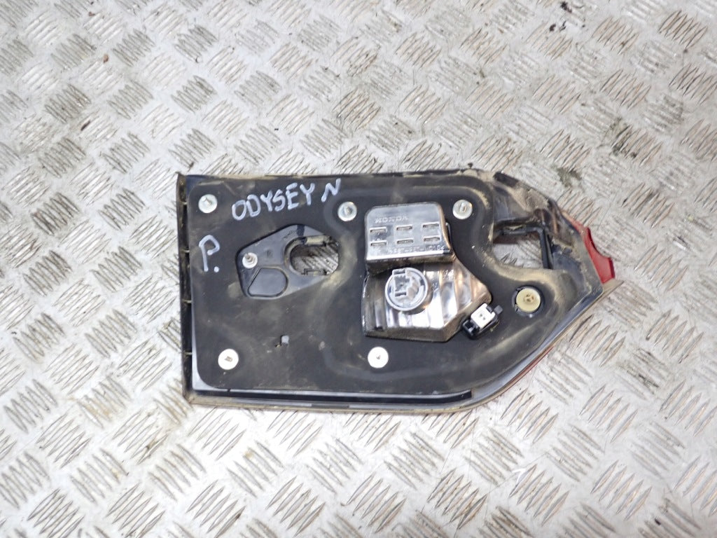 Lampa Prawa Tylna w Klapę Klapy Tylnej Lewy Honda Odyssey 2020
