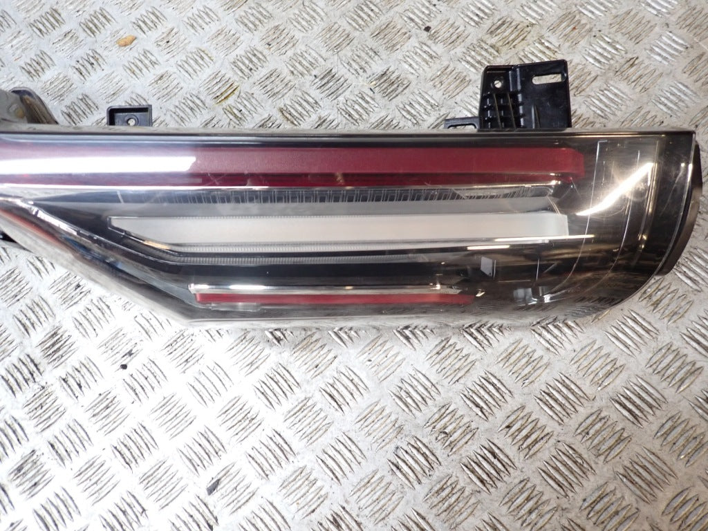 Lampa Lewa Tylna Lewy Tył Cadillac Escalade ESV 2021-