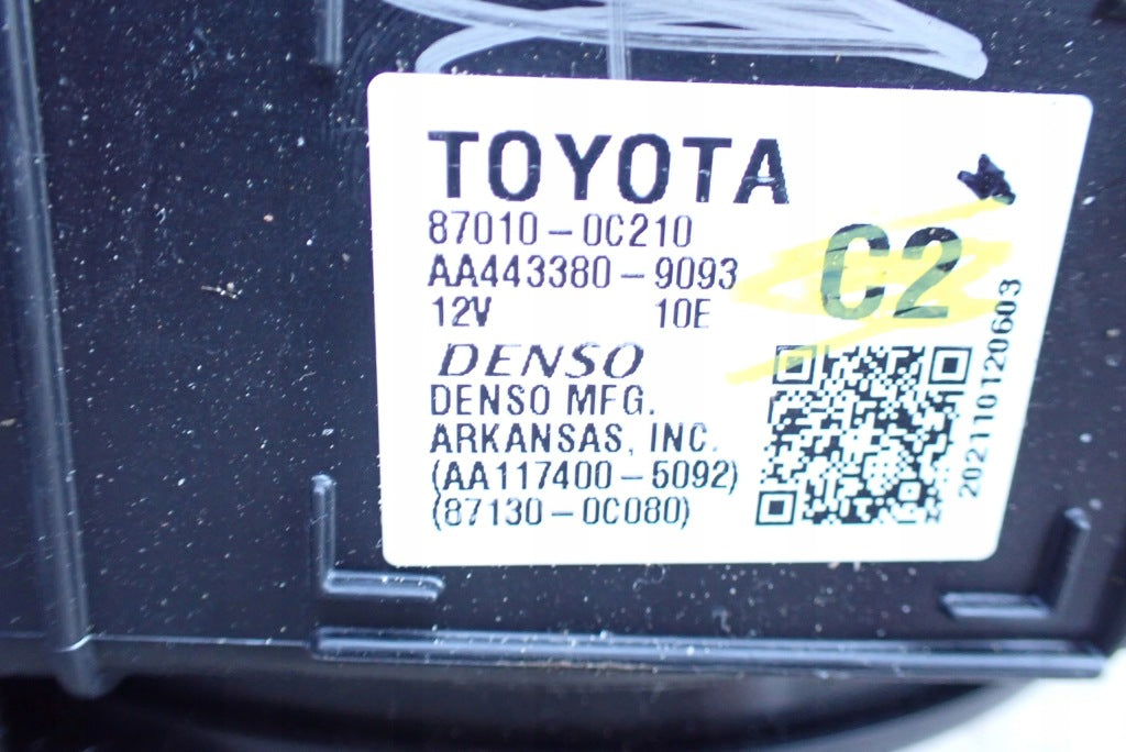 Nagrzewnica Powietrza Kpl. Toyota Tundra 2022-