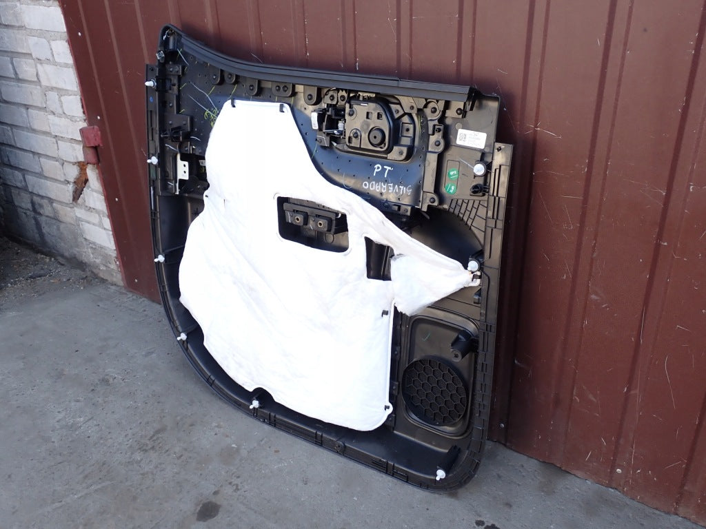 Right-hand rear section of the side door for the 2019– Chevrolet Silverado and GMC Sierra 4x4 – from Autolandparts
