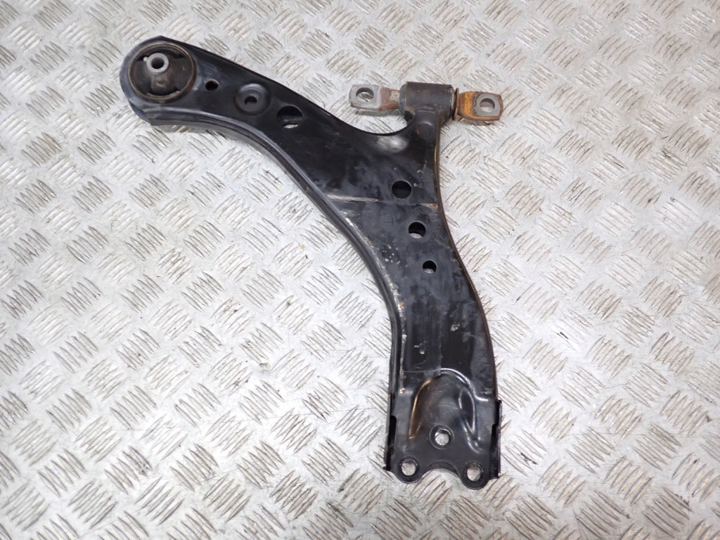 Left Front Control Arm Toyota Sienna XLE 2021