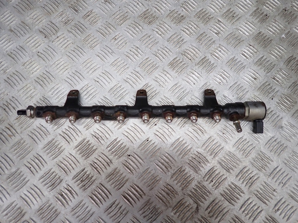 GMC Sierra Silverado 3.0D Duramax 19 Injection Rail